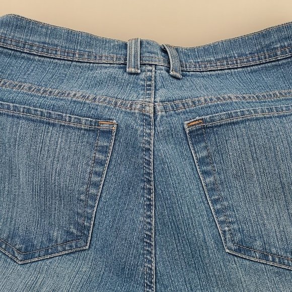 WOMEN'S GLORIA VANDERBILT AMANDA STYLE JEANS SIZE 10 - Picture 3 of 7